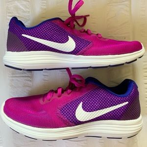 Nike Revolution 3.0 Tennis Shoes